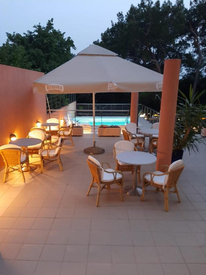 Hotel Tamaris Novi Vinodolski Exterior foto